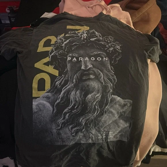 Paragon Graphic tee - Picture 2 of 2